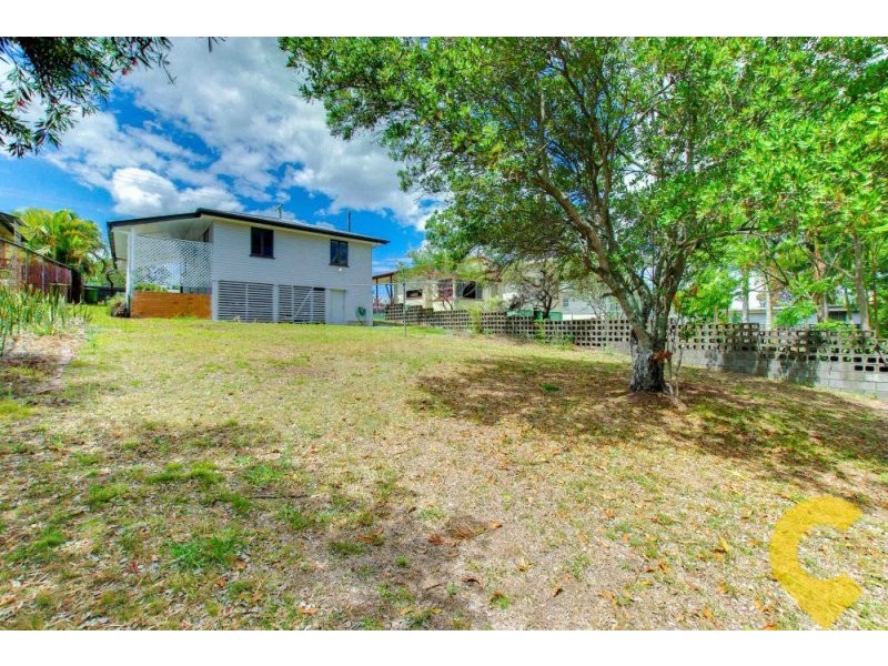 21 Yanderra Avenue, Arana Hills QLD 4054