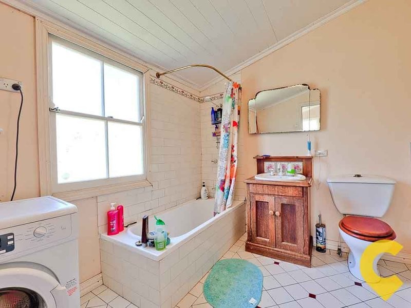 18 Ellen Street, Albion QLD 4010