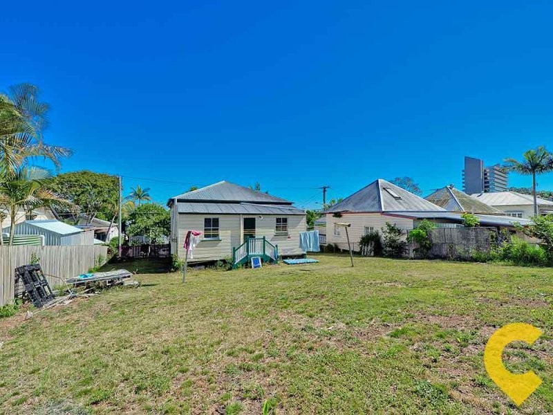 18 Ellen Street, Albion QLD 4010