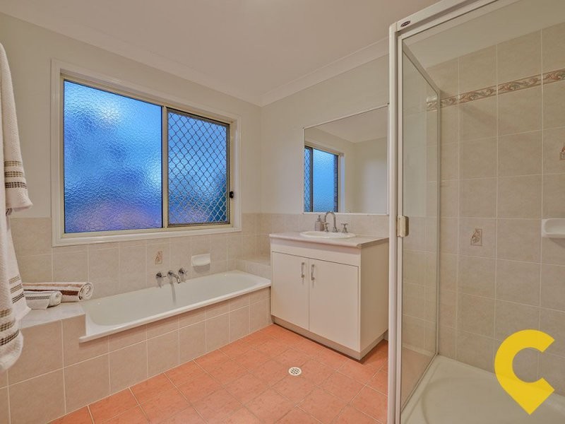 3 Myrtle Place, Albany Creek QLD 4035