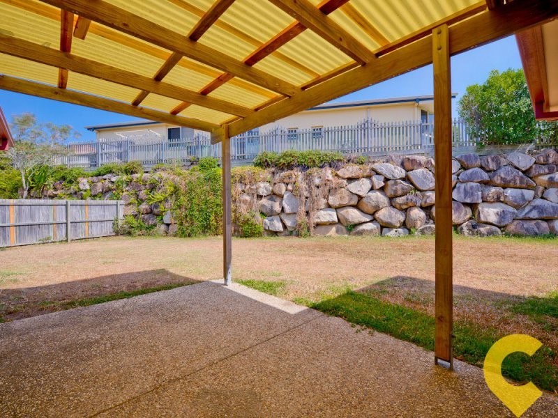 5 Warrigal Place, Arana Hills QLD 4054