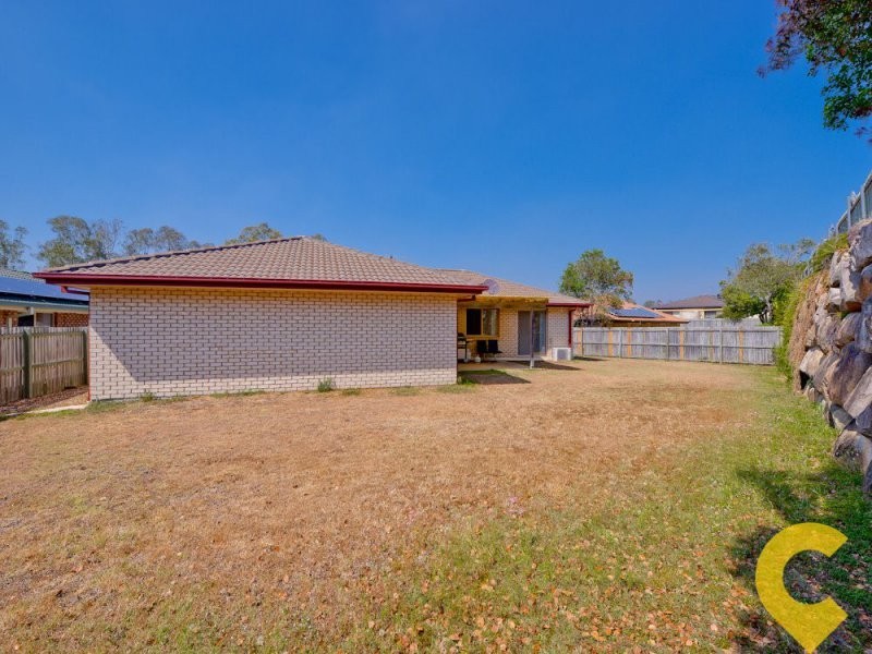 5 Warrigal Place, Arana Hills QLD 4054