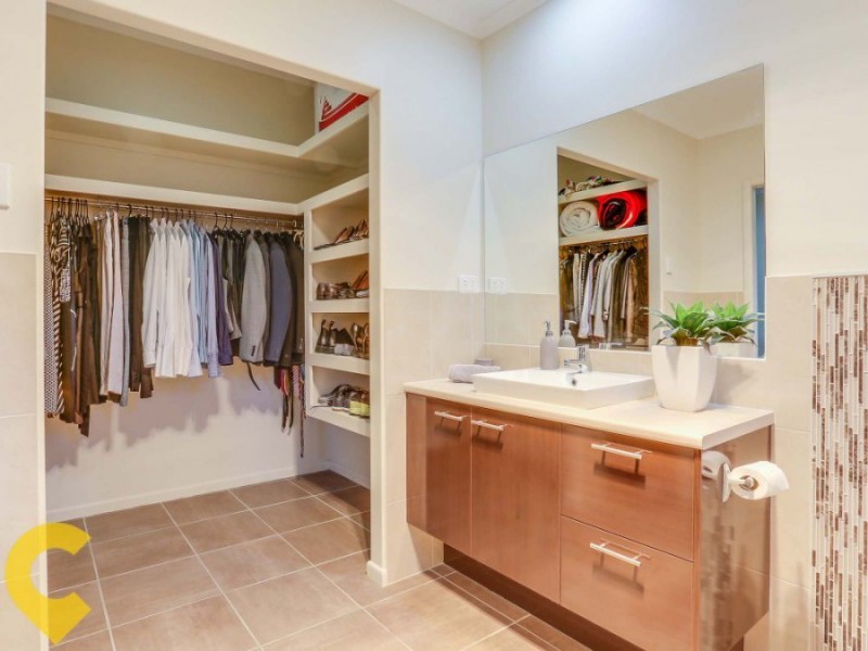 6C Hawthorne Street, Woody Point QLD 4019