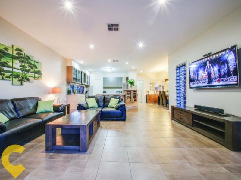 6C Hawthorne Street, Woody Point QLD 4019