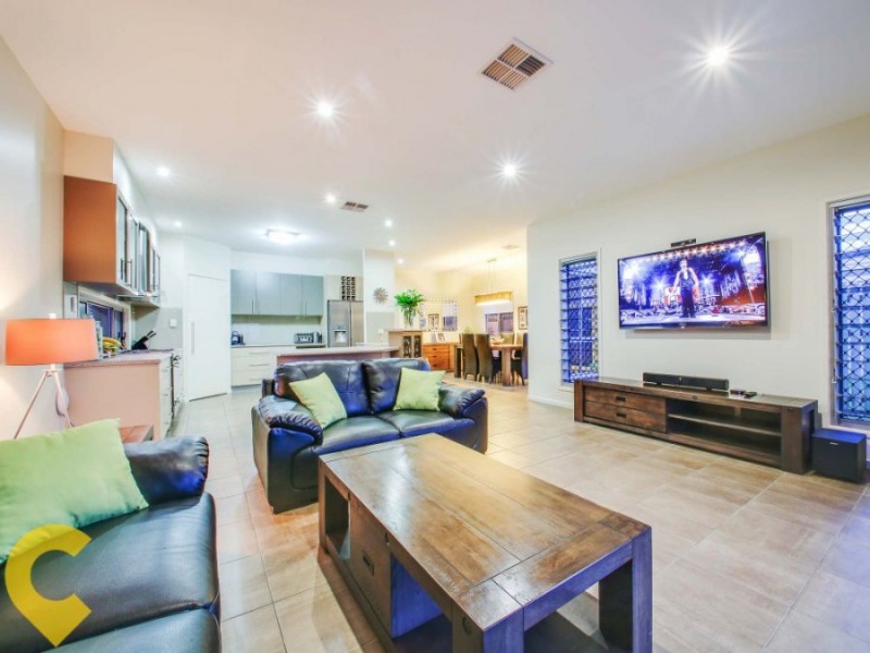 6C Hawthorne Street, Woody Point QLD 4019