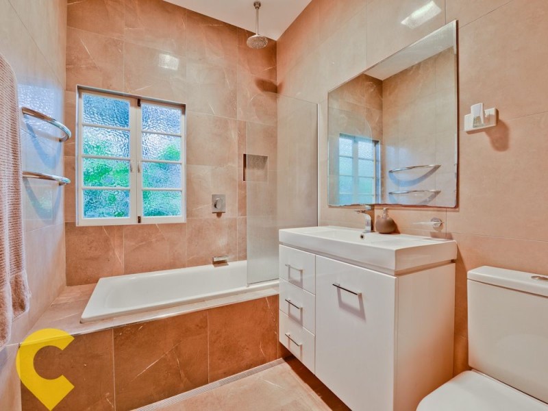 1 Almay Street, Kenmore QLD 4069