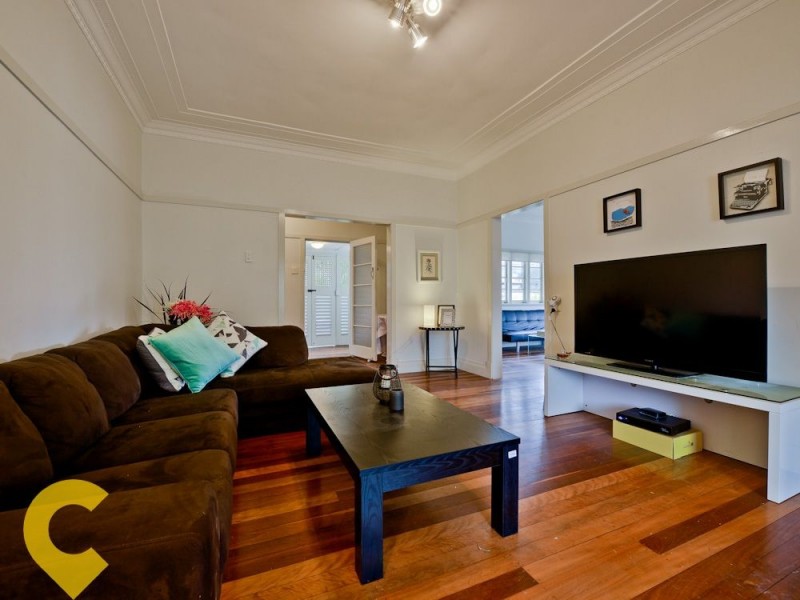 1 Almay Street, Kenmore QLD 4069