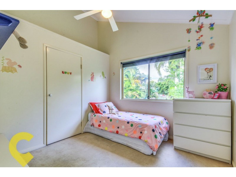 7 Donegal Place, The Gap QLD 4061