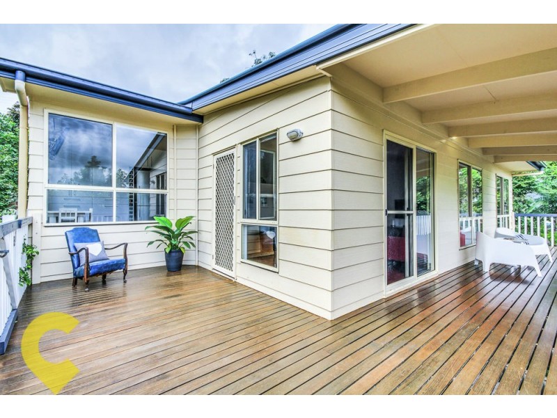 7 Donegal Place, The Gap QLD 4061