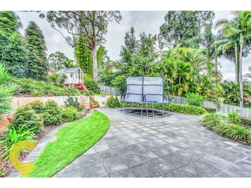 7 Donegal Place, The Gap QLD 4061