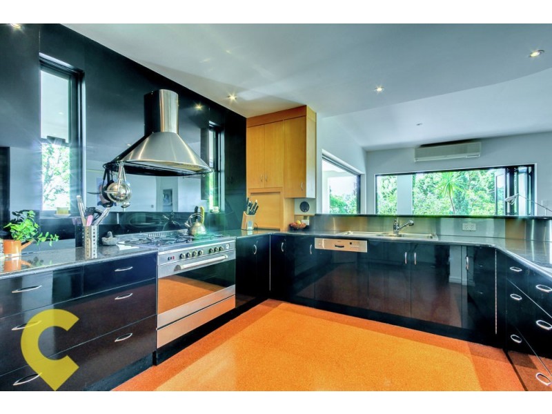 18 Chelford Street, Alderley QLD 4051