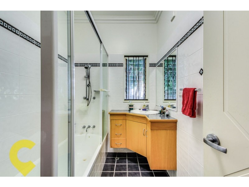 18 Chelford Street, Alderley QLD 4051