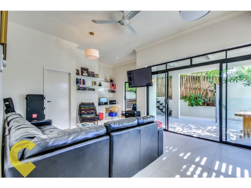 18 Chelford Street, Alderley QLD 4051