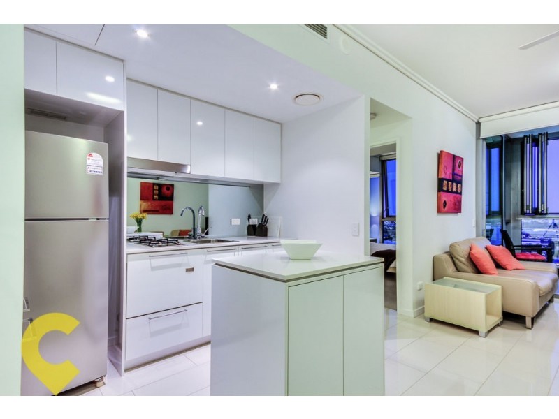 21706/8 Harbour Road, Hamilton QLD 4007