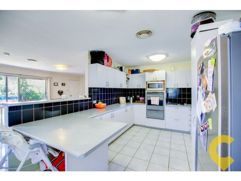 14 Leslie St, Arana Hills QLD 4054