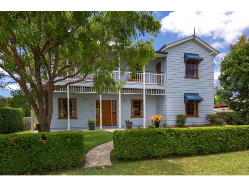 30 Heliopolis Parade, Mitchelton QLD 4053