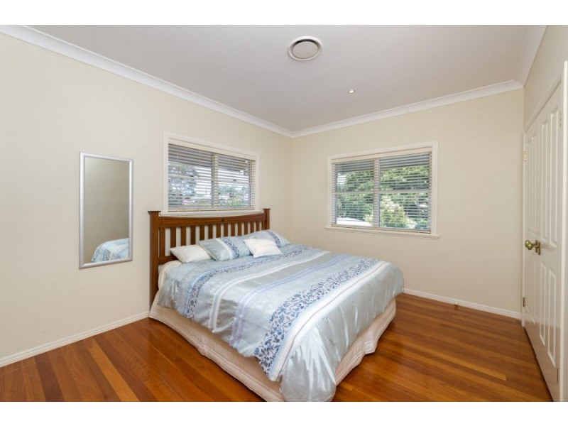 30 Heliopolis Parade, Mitchelton QLD 4053