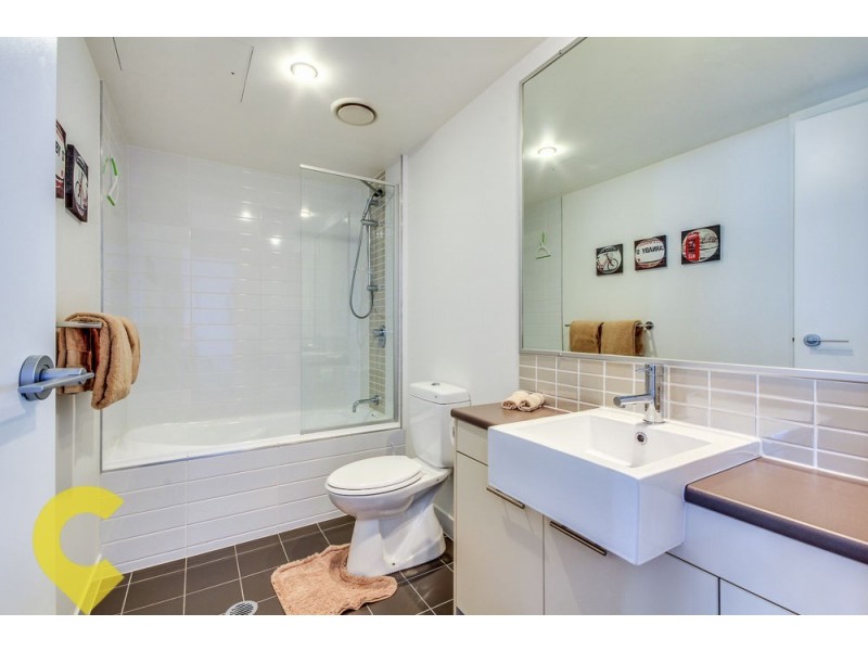 409/392 Hamilton Road, Chermside QLD 4032