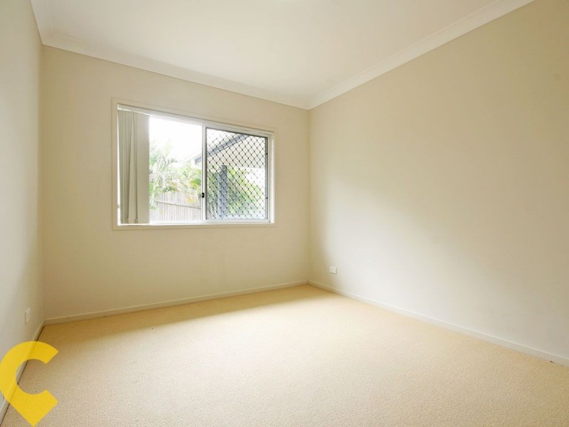 15 Ovals Terrace, Springfield Lakes QLD 4300