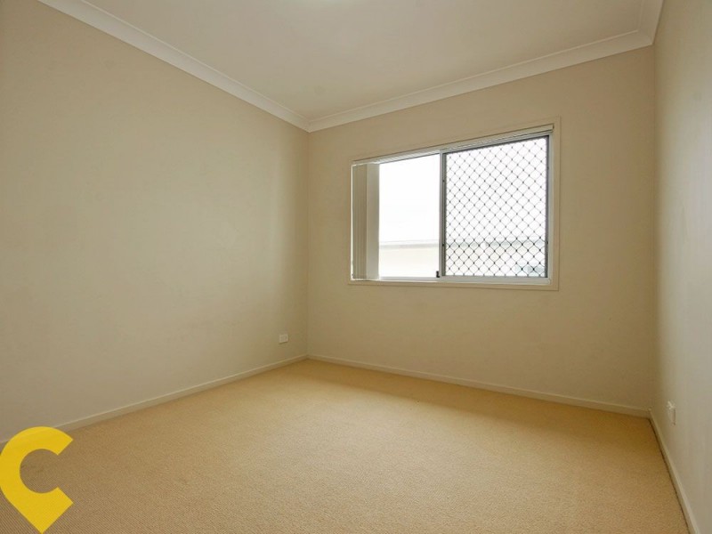 15 Ovals Terrace, Springfield Lakes QLD 4300
