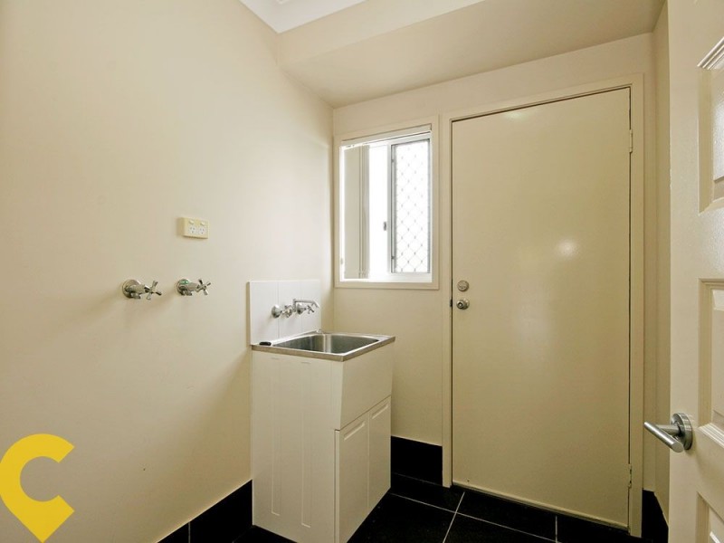 15 Ovals Terrace, Springfield Lakes QLD 4300