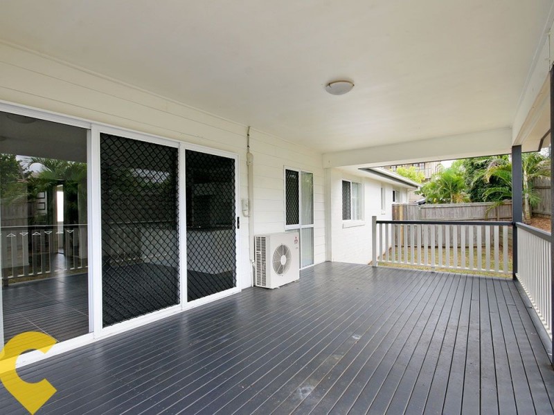 15 Ovals Terrace, Springfield Lakes QLD 4300