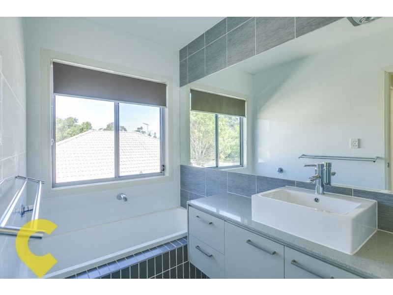 99 Livesay Road, Moggill QLD 4070