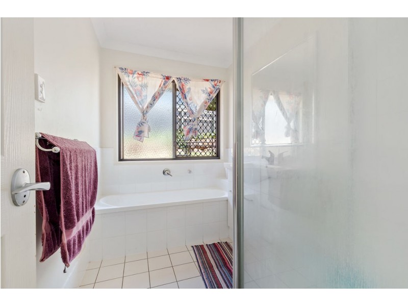 9 Salomon Court, Goodna QLD 4300