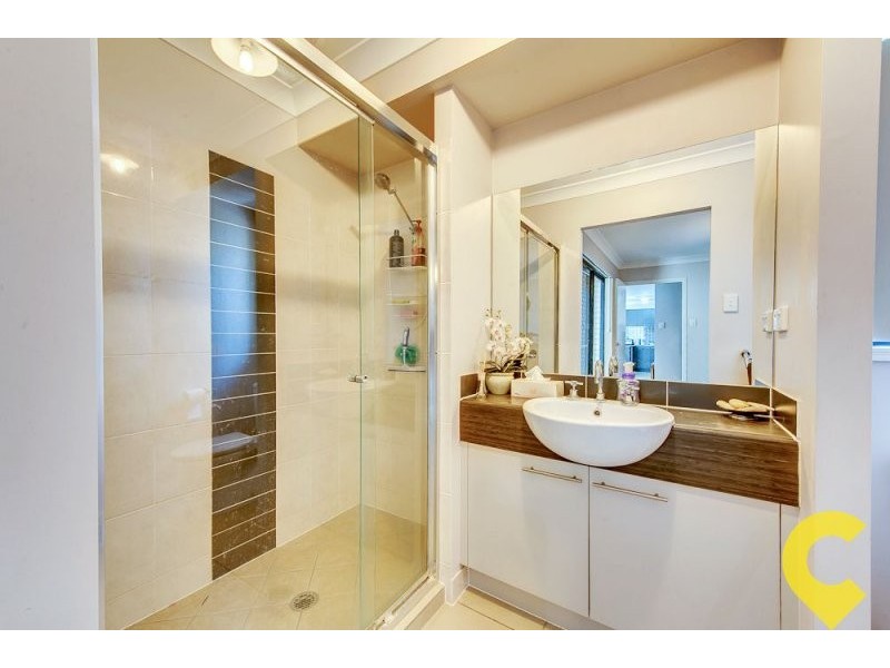 15 Carnarvon Avenue, Springfield Lakes QLD 4300
