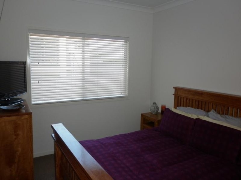 87 Lakes Entrance Drive, Springfield Lakes QLD 4300