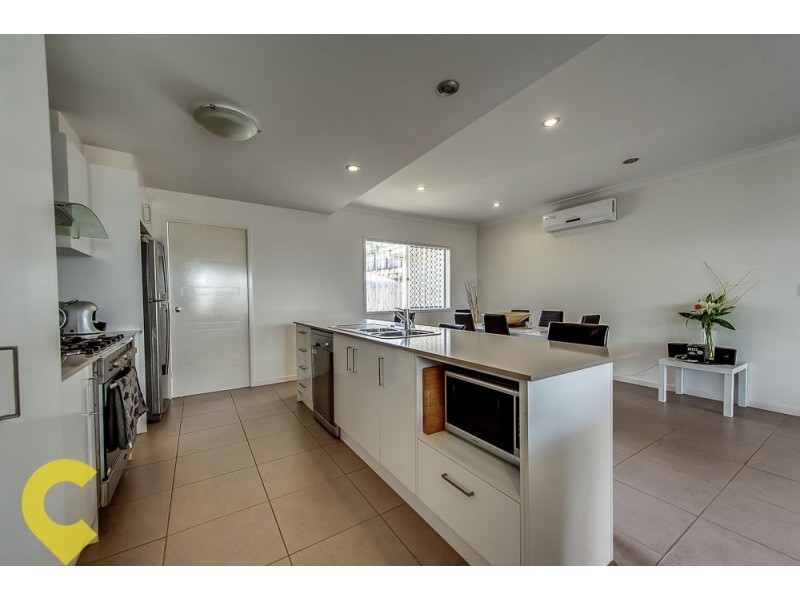 6 Romulus Circuit, Augustine Heights QLD 4300