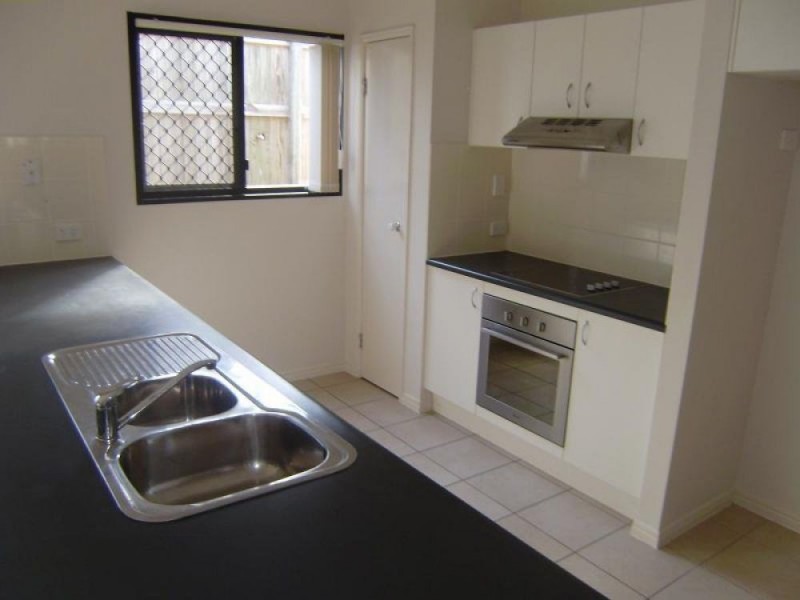 63 Creekside Drive, Springfield Lakes QLD 4300