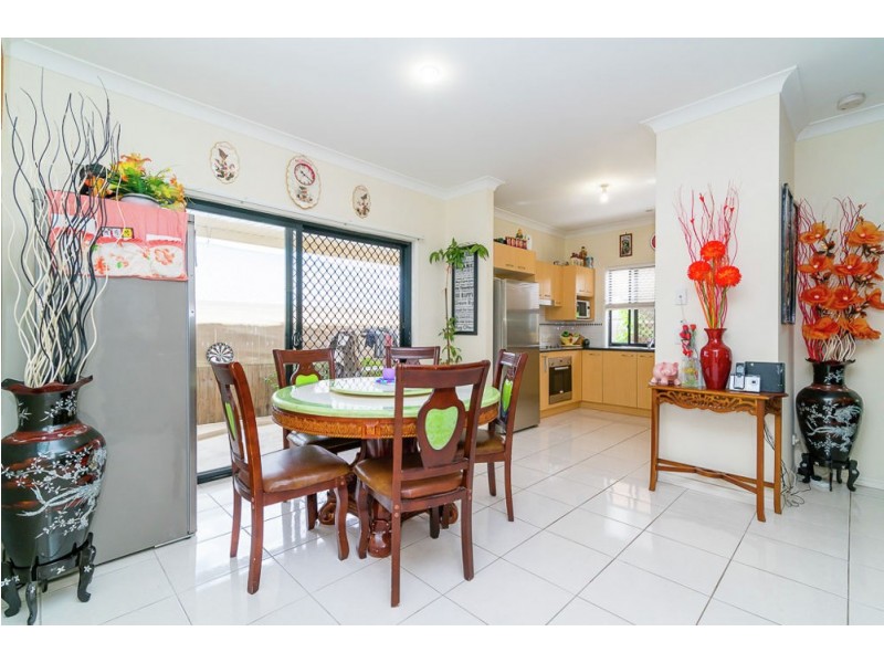 10 Freesia Close, Springfield Lakes QLD 4300