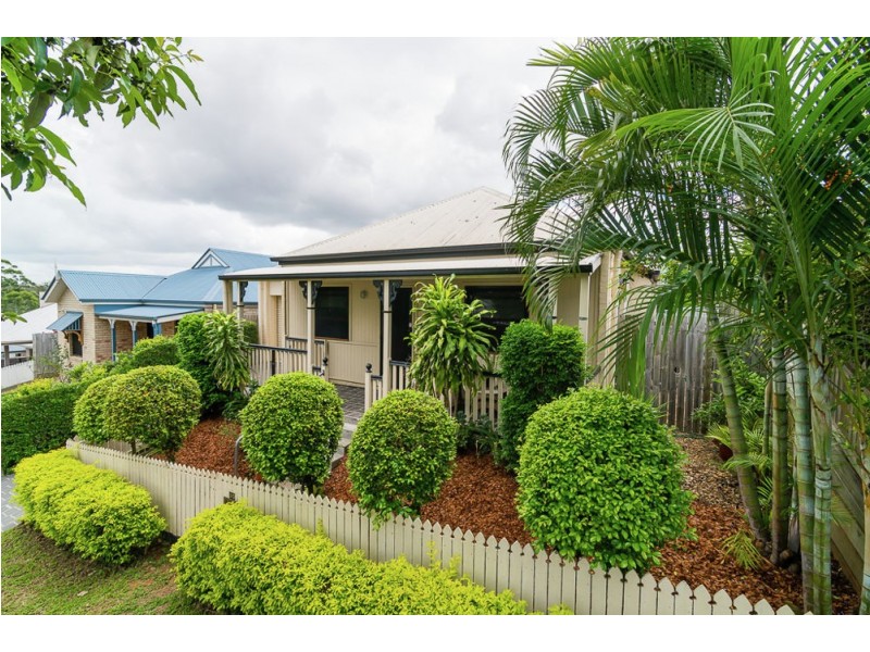 10 Freesia Close, Springfield Lakes QLD 4300