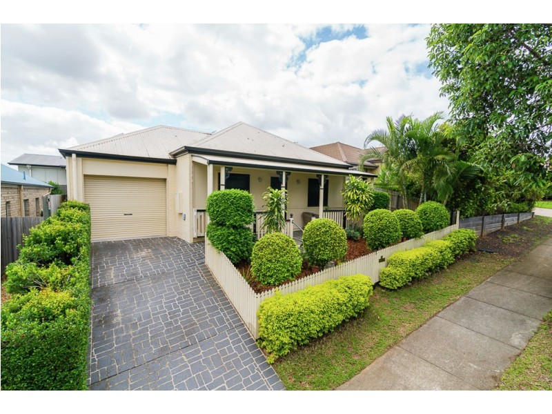 10 Freesia Close, Springfield Lakes QLD 4300