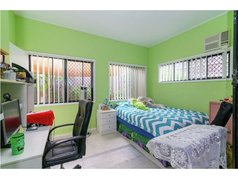 10 Freesia Close, Springfield Lakes QLD 4300