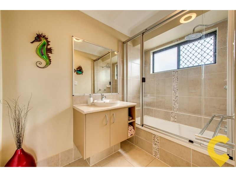 17 Everglades Street, Springfield Lakes QLD 4300