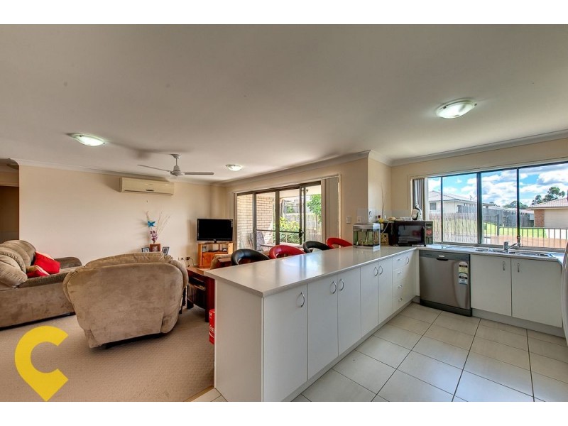 1/2 Mallard Street, Lowood QLD 4311