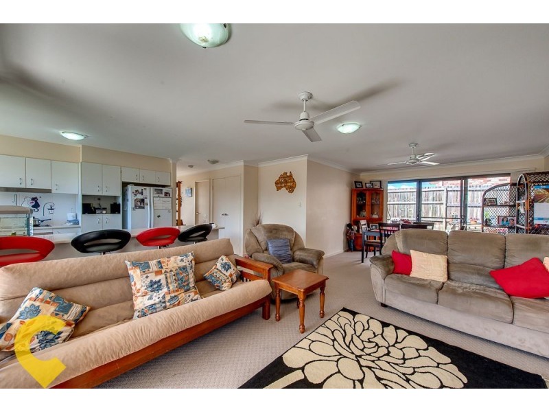 1/2 Mallard Street, Lowood QLD 4311