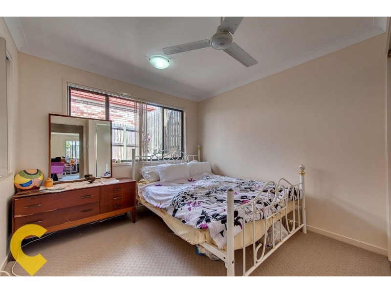1/2 Mallard Street, Lowood QLD 4311