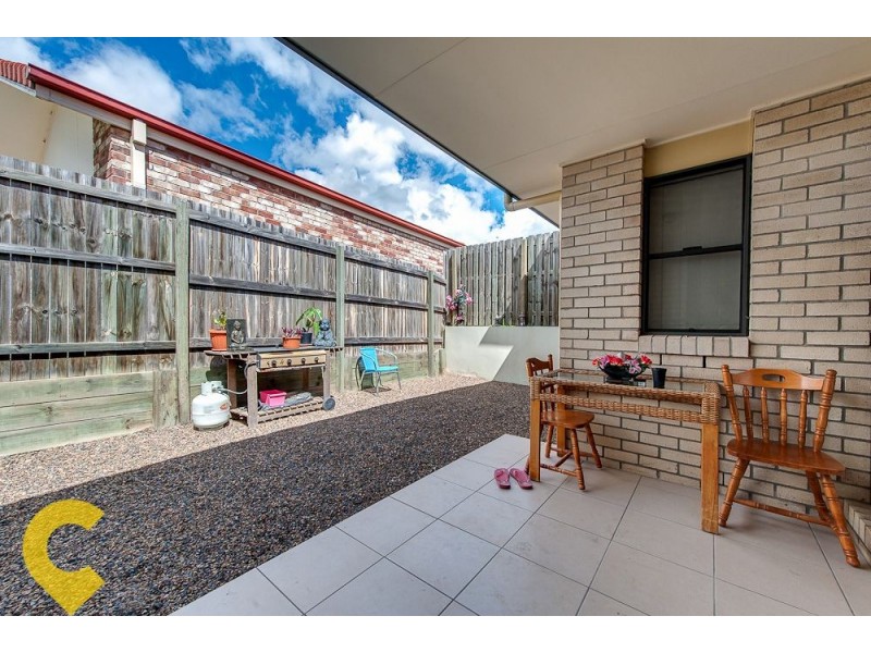 1/2 Mallard Street, Lowood QLD 4311
