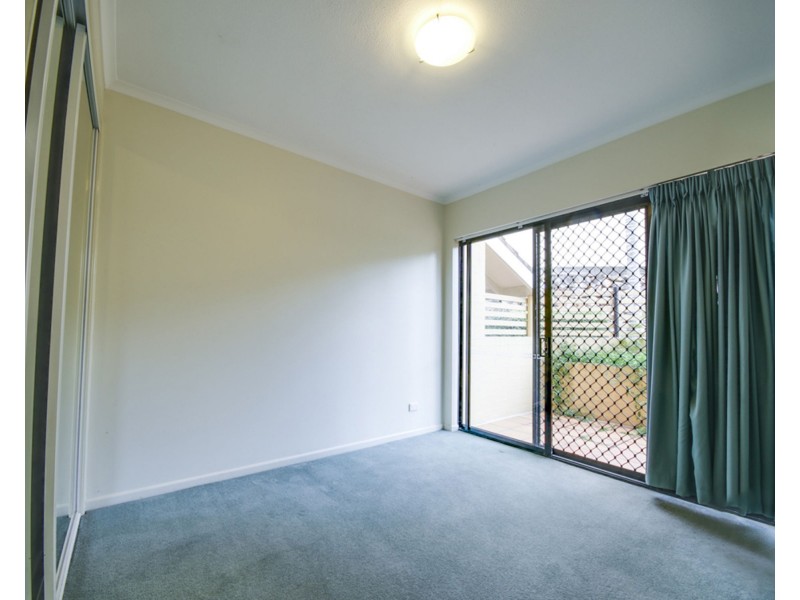 3/52 Bishop Street, St Lucia QLD 4067