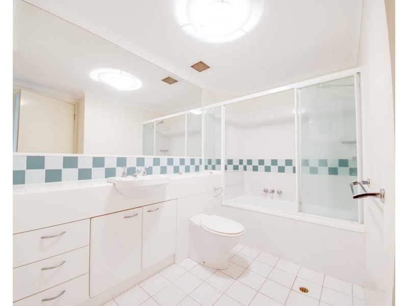 3/52 Bishop Street, St Lucia QLD 4067