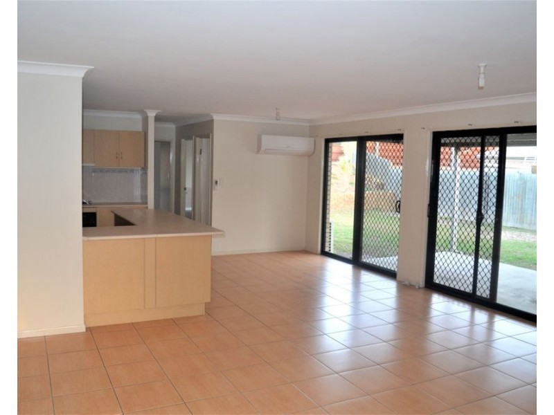 38 Nullarbor Circuit, Forest Lake QLD 4078