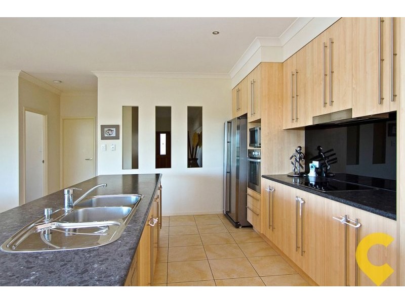 12 Rufous Crescent, Brookwater QLD 4300