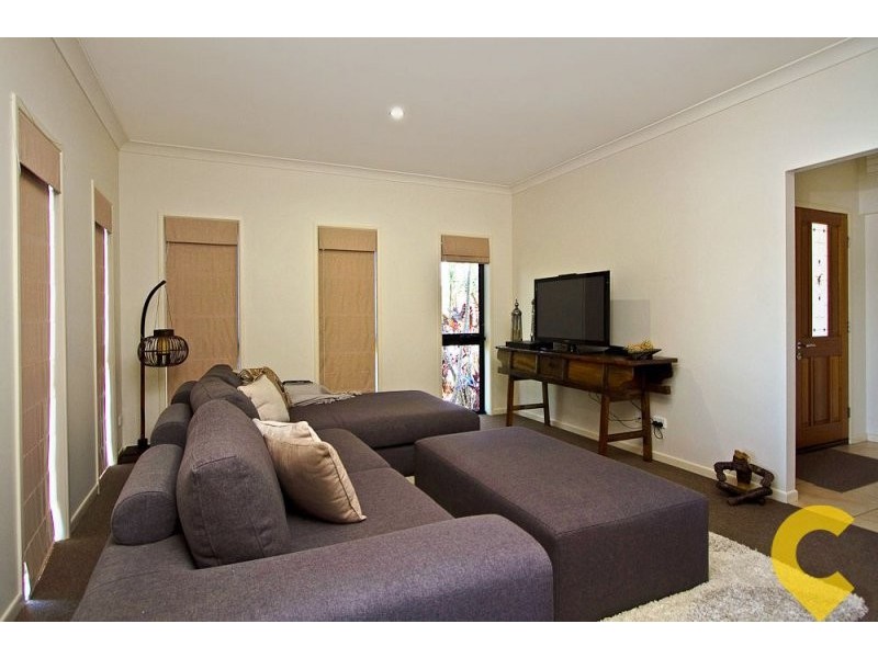 12 Rufous Crescent, Brookwater QLD 4300