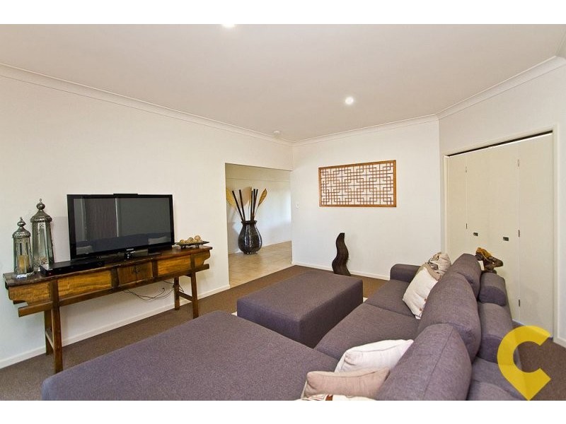 12 Rufous Crescent, Brookwater QLD 4300