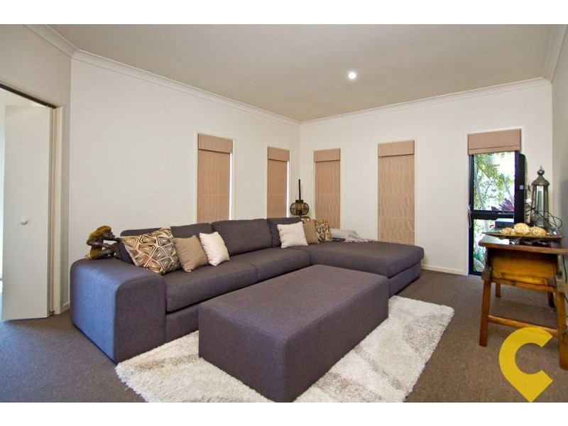 12 Rufous Crescent, Brookwater QLD 4300