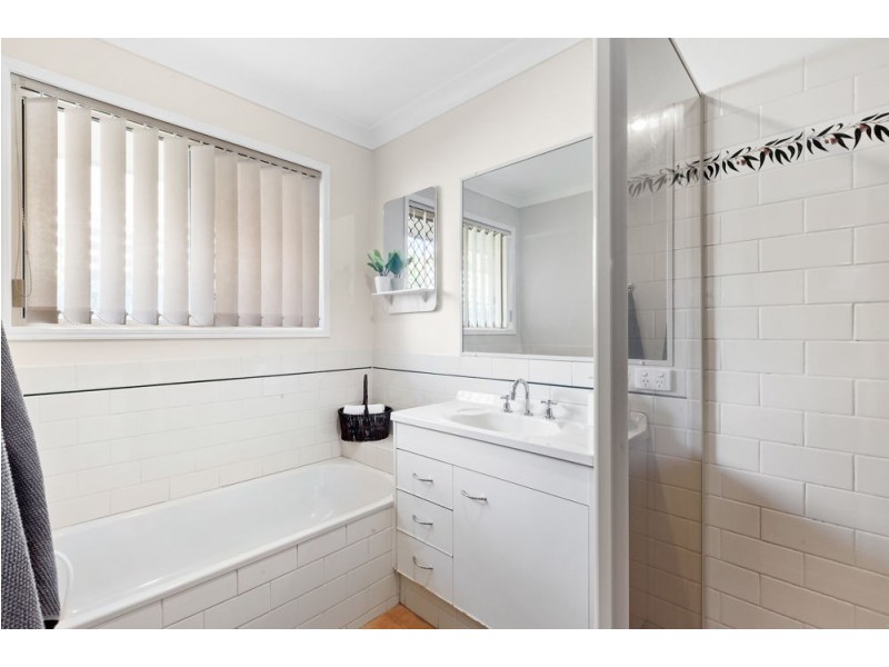 27 Greenway Circuit, Springfield QLD 4300