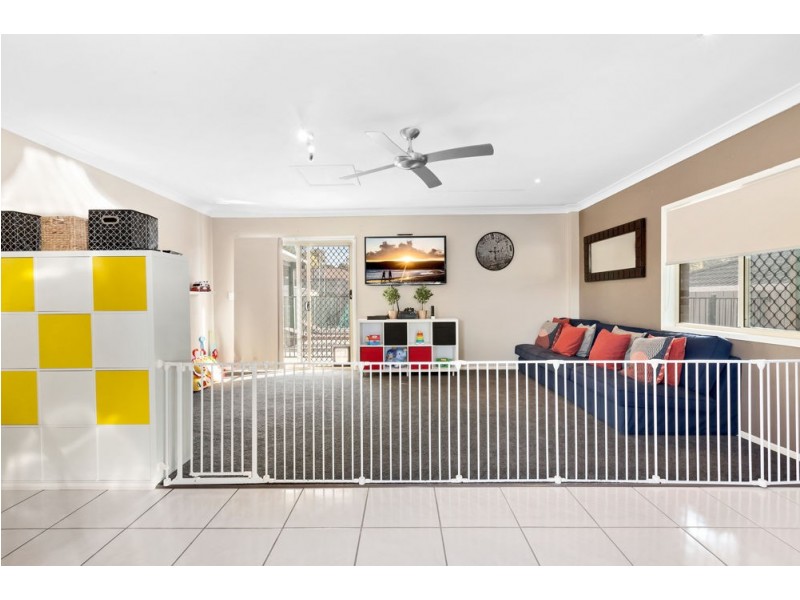 27 Greenway Circuit, Springfield QLD 4300